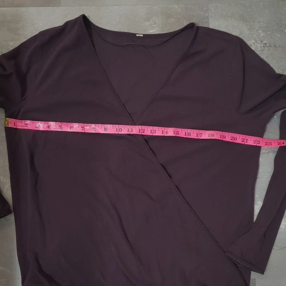 Lululemon Full Freedom Long Sleeve Shirt. Purple. Draped. Scalloped Details. XL - Picture 6 of 7